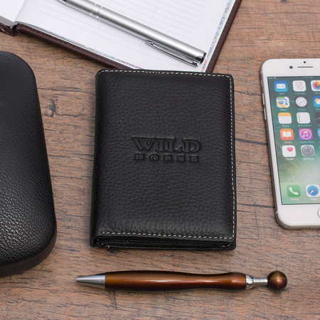 WILD 11B - BLACK 1 / WHITE