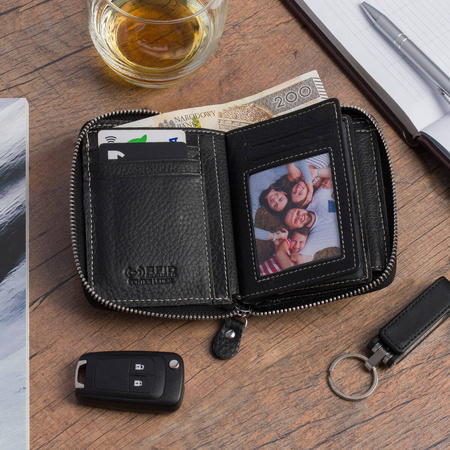 WILD 06 - BLACK 1 / WHITE