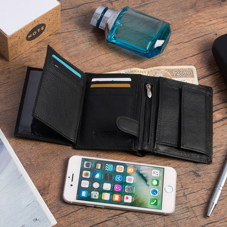 WILD 01B - BLACK 1 / BLACK