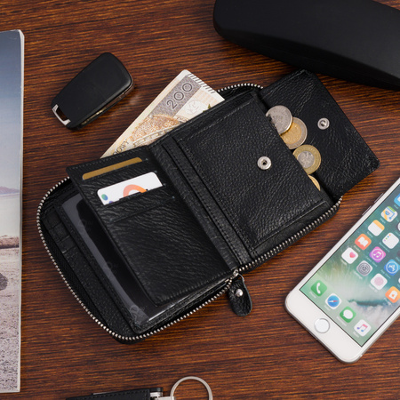 WILD 06 - BLACK 1 / BLACK